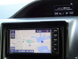 何処へでも行きたい場所へ、安心のトヨタ純正メモリーナビを装備しています。