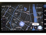 スマホやiPhoneと連携し、対応アプリを表示させて使うコネクティッドナビ対応ディスプレイオーディオPlus。高画質で鮮明な映像が楽しめるフルセグTV対応です。