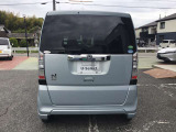 広々室内空間とたっぷりの荷室で、通勤・通学をはじめご家族でのお出かけにも便利なN-BOX!