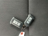 インテリジエントキーでドアの開け閉め簡単です。