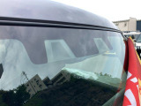 【衝突被害軽減ブレーキ】前方の車両や歩行者を検知し、ブザー音や表示によって警告!衝突の可能性が高まるとブレーキ踏力をアシストしてくれますが、あくまでもサポートですので運転手の判断・操作が大事です☆