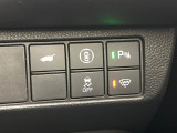 【パワーバックドア】スマートキーや運転席のボタンを押すだけでリアゲートが自動で開閉します!荷物を持っている時や、高い位置にあるバックドアを閉める際に便利な機能です♪