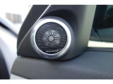 英国のオーディオメーカーMERIDIAN Audioは、その優れたサウンドで高い評価を受けています。数々の受賞歴を誇る同社のサウンドシステムは、長年にわたる音響心理学の研究をもとに、リアルなサウンドを実現。