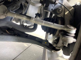 お車を安心してお乗りいただく為には、足回りの定期点検が欠かせません。サービスサポート(有償保証)では無料点検もご提供しており、安心のカーライフをお過ごしいただけるサポート体制が整っています。