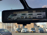 モニタータイプのスマートルームミラーです。お荷物満載の状態でも、後方の視界を確保できます。