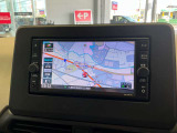 純正ナビです。フルセグTVやBluetoothなど機能も充実しています。