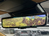 【デジタルインナーミラー】後席の大きな荷物や同乗者で後方が確認しづらい時でも安心!カメラが撮影した車両後方の映像をルームミラー内に表示。クリアな視界で状況の確認が可能です!