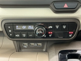 オートエアコン付きです!お好みの温度をセットするだけでエアコンの風量などを自動でコントロール。快適な車内でお過ごしいただけます。寒い時期には嬉しいシートヒーター付きです!