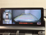 バックカメラも装備され運転をサポ-ト致します。駐車が苦手な方でも後ろが見えますので心配ございません!一度使ったら手放せません。