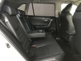 ゆとりある広々とした車内空間は、ドライブを始め買い物やレジャーなど、幅広く活躍します。一人でもみんなとでもお出かけを楽しみましょう!
