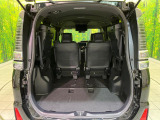 普段のお買い物や通勤、送迎等に十分な荷室スペースを確保しております。セカンドシートを倒すと、大きな荷物の積載も可能です♪