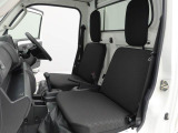当店のお車には第三者機関の検査による「車両状態証明書」がついています!安心して乗っていただくためにも是非ご覧下さい!(一部お車を除く)