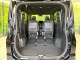 普段のお買い物や通勤、送迎等に十分な荷室スペースを確保しております。セカンドシートを倒すと、大きな荷物の積載も可能です♪