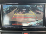 バックガイドモニターで、後方を確認しながら安心して駐車することができます。運転初心者も熟練者も必須の機能ですよ!