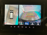 【全方位モニター】 4つのカメラで映像を映し出します。発進時、後退時も周囲の安全を確認し、サポートします^^