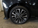純正15インチアルミホイール装備です☆