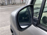 タイヤの相談も承ります。スタッドレス&hArr;ノーマルの履き替えはもちろん。溝が減ってきた、雨の日に不安を感じるお客様も一度ご相談ください。しっかりとご説明させていただきます。