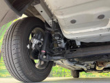 お車を安心してお乗りいただく為には、足回りの定期点検が欠かせません。サービスサポート(有償保証)では無料点検もご提供しており、安心のカーライフをお過ごしいただけるサポート体制が整っています。