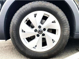 16インチ純正アルミホイール+20560R16タイヤを装着。