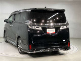 その他にも各種保険、お車の買取(T-UP)、JAF、TSカード、携帯電話などの取扱いをしております。詳しくはスタッフにお尋ねください。