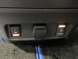 運転席、助手席にシートヒーターを装備☆