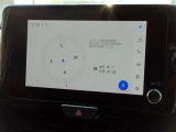 ディスプレイオーディオを装備。スマホとクルマをつなぐことで、これまでのナビに加えて、いろんなサービスが楽しめます。