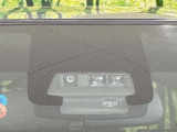 【トヨタセーフティセンス】走行中に前方の車両等を認識し、衝突しそうな時は警報とブレーキで衝突回避と被害軽減をアシスト。より安全にドライブをお楽しみいただけます。