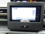 7インチナビ はじめての道や遠出のドライブで運転をサポート。やっぱりナビがあると安心ですね。
