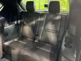3列目シートはもちろん状態良好☆大人でもゆったりと座って頂けますので、大人数でのお出かけもラクラクです♪ご家族で、気の知れた仲間で、ドライブに行くのが楽しみですね♪