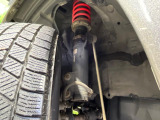 お車を安心してお乗りいただく為には、足回りの定期点検が欠かせません。サービスサポート(有償保証)では無料点検もご提供しており、安心のカーライフをお過ごしいただけるサポート体制が整っています。