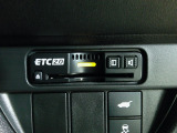 ETC2.0付。高速道路の料金所はキャッシュレスで通過です。サービスエリア等にあるスマートインターの出入口も利用可能でとっても便利。ご納車後すぐにお使い頂けるようセットアップしてのお渡しとなります。