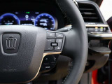 全車速追従機能付きレーダークルーズコントロールの操作とオーディオの操作はこちらからです。