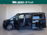 両側パワースライドドア付きだから、狭い駐車スペースなどでの 乗り降りラクラク!小さなお子さまのいるご家庭には嬉しい装備。