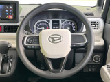 ステアリングも使用感が少なく、きれいな状態となっております♪