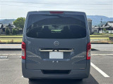 2026年3月登録「NISSAN CARAVAN GRANDプレミアムGXディーゼル2WD・インテリジェントアラウンドビューモニター・ワンタッチオートスライドドア(助手席)・スペアタイヤ」登録済未使用車