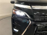 LEDヘッドライトです。デザイン性がよくとても明るいので、夜間の走行や悪天候でも安心です。しかも長寿命!