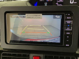 【バックモニター】駐車には欠かせないバックカメラを装備!カラーで後方をモニタリング。安全でゆとりのある駐車をサポートします。