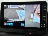 ★バックモニター搭載★ バック時目視しにくいクルマの周囲をカメラで映し出し、安全・安心駐車をサポート♪バックの苦手な方も後ろがハッキリ見えるので安心です☆