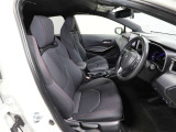 スタイリッシュな室内で運転もしやすいです♪使い勝手の良い配置も考えられています!!