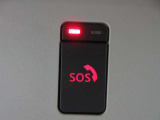 SOSコール 急病時や危険を感じた時SOSコールスイッチを押すと、専門のオペレーターに繋がって、警察や救急車への連携サポートしてくれます。(別途登録費用がかかります)