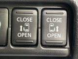 【両側パワースライドドア】スマートキーや運転席のスイッチで後席両側スライドドアの開閉が可能♪電動だから力を入れてドアを開ける必要が無く、小さなお子様でも簡単に開け閉めでき快適です♪