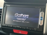 【純正ナビ】人気の純正ナビを装備しております。ナビの使いやすさはもちろん、オーディオ機能も充実!キャンプや旅行はもちろん、通勤や買い物など普段のドライブも楽しくなるはず♪