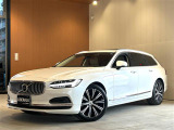 ボルボ V90 B6 AWD インスクリプション 4WD