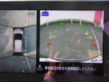 アラウンドビューモニターを装備!<駐車の際にナビ画面に車を真上から捉えた映像が映ります。駐車の時、とても便利な装備です。>