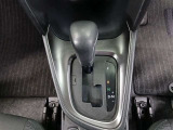 スムーズなCVT(無段変速機)を採用しており、シフト操作はとても滑らかです
