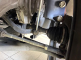 お車を安心してお乗りいただく為には、足回りの定期点検が欠かせません。サービスサポート(有償保証)では無料点検もご提供しており、安心のカーライフをお過ごしいただけるサポート体制が整っています。