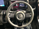 【純正革巻きステアリング】上質な革を使用することで、手にしっかり馴染みとても運転しやすいハンドルです♪