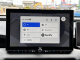 【12.9インチディスプレイオーディオ】スマホに接続すれば「Apple CarPlay」または「Android Auto」から、アプリのナビや電話・メッセージ・音楽などが利用できます!