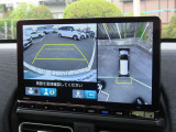 バックカメラ搭載なので後方時に車体後ろが確認出来る為、運転の苦手な方やたまに乗る方でも安心して車庫入れが出来ます☆