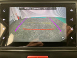 【バックモニター】ガイドライン表示機能付きバックカメラ装着車です。バックでの駐車時など後方の安全確認ができて安心安全です♪